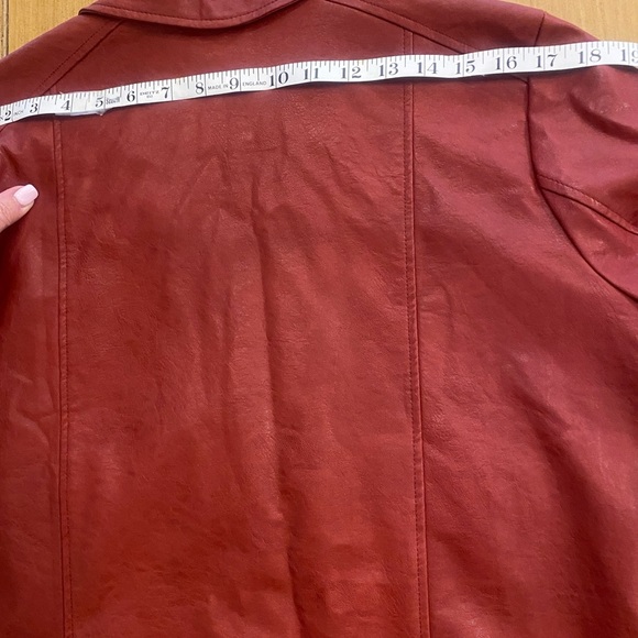 Women’s Red Faux Leather Jacket New size medium by Mystree M-L NEW - Picture 13 of 15